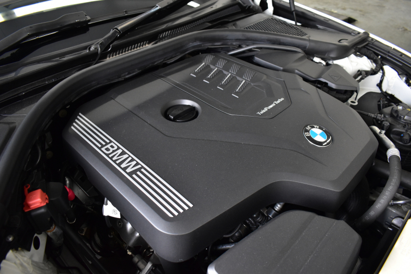 BMW 3シリーズ 320i Mｽﾎﾟｰﾂ G20型 ｺﾝﾌｫｰﾄP 全周囲ｶﾒﾗ3Dﾋﾞｭｰ ﾜｲﾔﾚｽ充電 電動ﾄﾗﾝｸ ﾋｰﾀｰ付ｱﾙｶﾝﾀｰﾗｺﾝﾋﾞ ﾀｯﾁﾊﾟﾈﾙﾅﾋﾞ ｱｯﾌﾟﾙｶｰﾌﾟﾚｲ 追従ACC LEDﾍｯﾄﾞﾗｲﾄ 側面衝突&車線変更&逸脱&歩行者警告 液晶ﾒｰﾀｰ 後退ｱｼｽﾄ Pｱｼｽﾄ 2年保証