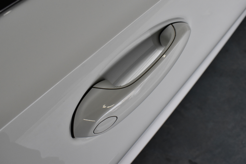 BMW 3シリーズ 320i Mｽﾎﾟｰﾂ G20型 ｺﾝﾌｫｰﾄP 全周囲ｶﾒﾗ3Dﾋﾞｭｰ ﾜｲﾔﾚｽ充電 電動ﾄﾗﾝｸ ﾋｰﾀｰ付ｱﾙｶﾝﾀｰﾗｺﾝﾋﾞ ﾀｯﾁﾊﾟﾈﾙﾅﾋﾞ ｱｯﾌﾟﾙｶｰﾌﾟﾚｲ 追従ACC LEDﾍｯﾄﾞﾗｲﾄ 側面衝突&車線変更&逸脱&歩行者警告 液晶ﾒｰﾀｰ 後退ｱｼｽﾄ Pｱｼｽﾄ 2年保証