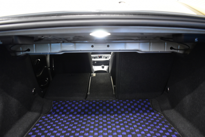 BMW 3シリーズ 320i Mｽﾎﾟｰﾂ G20型 ｺﾝﾌｫｰﾄP 全周囲ｶﾒﾗ3Dﾋﾞｭｰ ﾜｲﾔﾚｽ充電 電動ﾄﾗﾝｸ ﾋｰﾀｰ付ｱﾙｶﾝﾀｰﾗｺﾝﾋﾞ ﾀｯﾁﾊﾟﾈﾙﾅﾋﾞ ｱｯﾌﾟﾙｶｰﾌﾟﾚｲ 追従ACC LEDﾍｯﾄﾞﾗｲﾄ 側面衝突&車線変更&逸脱&歩行者警告 液晶ﾒｰﾀｰ 後退ｱｼｽﾄ Pｱｼｽﾄ 2年保証