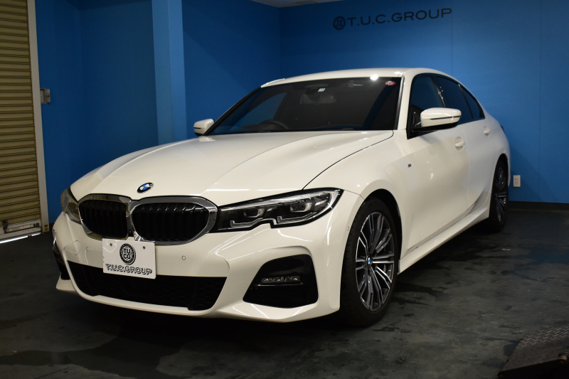 BMW 3シリーズ 320i Mｽﾎﾟｰﾂ G20型 ｺﾝﾌｫｰﾄP 全周囲ｶﾒﾗ3Dﾋﾞｭｰ ﾜｲﾔﾚｽ充電 電動ﾄﾗﾝｸ ﾋｰﾀｰ付ｱﾙｶﾝﾀｰﾗｺﾝﾋﾞ ﾀｯﾁﾊﾟﾈﾙﾅﾋﾞ ｱｯﾌﾟﾙｶｰﾌﾟﾚｲ 追従ACC LEDﾍｯﾄﾞﾗｲﾄ 側面衝突&車線変更&逸脱&歩行者警告 液晶ﾒｰﾀｰ 後退ｱｼｽﾄ Pｱｼｽﾄ 2年保証