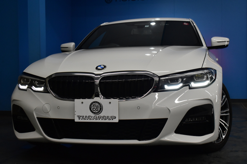 BMW 3シリーズ 320i Mｽﾎﾟｰﾂ G20型 ｺﾝﾌｫｰﾄP 全周囲ｶﾒﾗ3Dﾋﾞｭｰ ﾜｲﾔﾚｽ充電 電動ﾄﾗﾝｸ ﾋｰﾀｰ付ｱﾙｶﾝﾀｰﾗｺﾝﾋﾞ ﾀｯﾁﾊﾟﾈﾙﾅﾋﾞ ｱｯﾌﾟﾙｶｰﾌﾟﾚｲ 追従ACC LEDﾍｯﾄﾞﾗｲﾄ 側面衝突&車線変更&逸脱&歩行者警告 液晶ﾒｰﾀｰ 後退ｱｼｽﾄ Pｱｼｽﾄ 2年保証