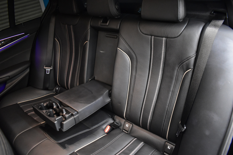 BMW 5シリーズ 523d Mｽﾎﾟｰﾂ G30型 ﾊｲﾗｲﾝP 全席ﾋｰﾀｰ付黒革 LEDﾍｯﾄﾞﾗｲﾄ 追従ACC HUD ｼﾞｪｽﾁｬｰｺﾝﾄﾛｰﾙ ﾜｲﾔﾚｽﾁｬｰｼﾞ 車線変更&逸脱警告 衝突軽減B ﾀｯﾁﾊﾟﾈﾙ対応iﾄﾞﾗｲﾌﾞHDDﾅﾋﾞﾌﾙｾｸﾞ 3Dﾋﾞｭｰ Bｶﾒﾗ 液晶ﾒｰﾀｰﾊﾟﾈﾙ 電動ﾄﾗﾝｸ 社外19AW 2年保証