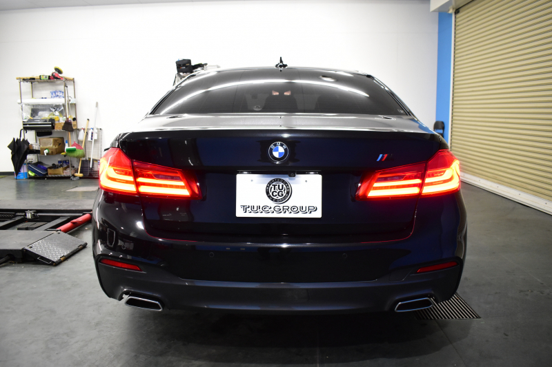 BMW 5シリーズ 523d Mｽﾎﾟｰﾂ G30型 ﾊｲﾗｲﾝP 全席ﾋｰﾀｰ付黒革 LEDﾍｯﾄﾞﾗｲﾄ 追従ACC HUD ｼﾞｪｽﾁｬｰｺﾝﾄﾛｰﾙ ﾜｲﾔﾚｽﾁｬｰｼﾞ 車線変更&逸脱警告 衝突軽減B ﾀｯﾁﾊﾟﾈﾙ対応iﾄﾞﾗｲﾌﾞHDDﾅﾋﾞﾌﾙｾｸﾞ 3Dﾋﾞｭｰ Bｶﾒﾗ 液晶ﾒｰﾀｰﾊﾟﾈﾙ 電動ﾄﾗﾝｸ 社外19AW 2年保証