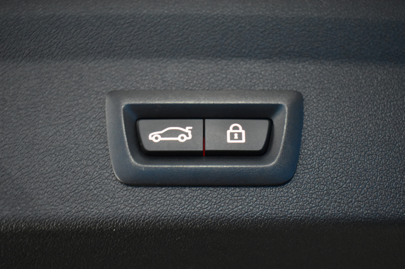 BMW 1シリーズ M135i xDrive ﾌﾙﾀｲﾑ4WD ﾃﾞﾋﾞｭｰ&ｺﾝﾌｫｰﾄ&ﾅﾋﾞｹﾞｰｼｮﾝP ｱﾙｶﾝﾀｰﾗMｽﾎﾟｰﾂｼｰﾄ&ﾌﾞﾚｰｷ 可変ｻｽ Mﾊﾟﾌｫﾘｱｽﾎﾟｲﾗｰ&ﾌﾘｯｸ&ｻｲﾄﾞｽﾃｯｶｰ ACC ﾗｲﾌﾞｺｯｸﾋﾟｯﾄ ﾀｯﾁﾊﾟﾈﾙﾅﾋﾞ ｱｯﾌﾟﾙｶｰﾌﾟﾚｲ ﾍｷｻｺﾞﾅﾙLEDﾍｯﾄﾞﾗｲﾄ 2年保証