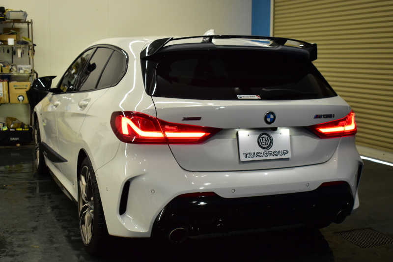 BMW 1シリーズ M135i xDrive ﾌﾙﾀｲﾑ4WD ﾃﾞﾋﾞｭｰ&ｺﾝﾌｫｰﾄ&ﾅﾋﾞｹﾞｰｼｮﾝP ｱﾙｶﾝﾀｰﾗMｽﾎﾟｰﾂｼｰﾄ&ﾌﾞﾚｰｷ 可変ｻｽ Mﾊﾟﾌｫﾘｱｽﾎﾟｲﾗｰ&ﾌﾘｯｸ&ｻｲﾄﾞｽﾃｯｶｰ ACC ﾗｲﾌﾞｺｯｸﾋﾟｯﾄ ﾀｯﾁﾊﾟﾈﾙﾅﾋﾞ ｱｯﾌﾟﾙｶｰﾌﾟﾚｲ ﾍｷｻｺﾞﾅﾙLEDﾍｯﾄﾞﾗｲﾄ 2年保証