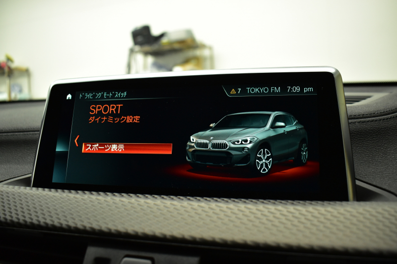 BMW X2 Xﾄﾞﾗｲﾌﾞ20i MｽﾎﾟｰﾂX ｱﾄﾞﾊﾞﾝｽﾄﾞｱｸﾃｨﾌﾞｾｰﾌﾃｨ‐&ﾊｲﾗｲﾝ&ｺﾝﾌｫｰﾄP 追従ACC HUD LEDﾍｯﾄﾞﾗｲﾄ ﾋｰﾀｰ付電動ﾓｶﾚｻﾞｰ 衝突軽減ﾌﾞﾚｰｷ 車線逸脱&歩行者警告  20AW ﾀｯﾁﾊﾟﾈﾙﾅﾋﾞ Bｶﾒﾗ 前後PDC Pｱｼｽﾄ 電動Rｹﾞｰﾄ 2年保証