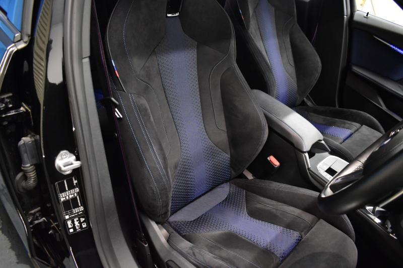 BMW 1シリーズ M135i xDrive ﾌﾙﾀｲﾑ4WD ﾃﾞﾋﾞｭｰ&ｺﾝﾌｫｰﾄ&ﾅﾋﾞｹﾞｰｼｮﾝP ｱﾙｶﾝﾀｰﾗMｽﾎﾟｰﾂｼｰﾄ&ﾌﾞﾚｰｷ 可変ｻｽ ACC LCW ﾗｲﾌﾞｺｯｸﾋﾟｯﾄ ﾀｯﾁﾊﾟﾈﾙﾅﾋﾞ ｱｯﾌﾟﾙｶｰﾌﾟﾚｲ ﾍｷｻｺﾞﾅﾙLEDﾍｯﾄﾞﾗｲﾄ 電動Rｹﾞｰﾄ 2年保証