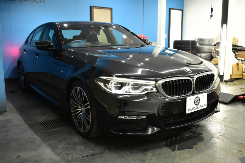 BMW 5シリーズ 523d Mｽﾎﾟｰﾂ ﾊｲﾗｲﾝP ｿﾌﾄｸﾛｰｽﾞﾄﾞｱ 全席ﾋｰﾀｰ付黒革 LEDﾍｯﾄﾞﾗｲﾄ 追従ACC HUD ｼﾞｪｽﾁｬｰｺﾝﾄﾛｰﾙ 車線変更&逸脱警告 衝突軽減B ﾀｯﾁﾊﾟﾈﾙ対応iﾄﾞﾗｲﾌﾞHDDﾅﾋﾞﾌﾙｾｸﾞ 3Dﾋﾞｭｰ Bｶﾒﾗ 液晶ﾒｰﾀｰﾊﾟﾈﾙ 電動ﾄﾗﾝｸ 19AW 2年保証