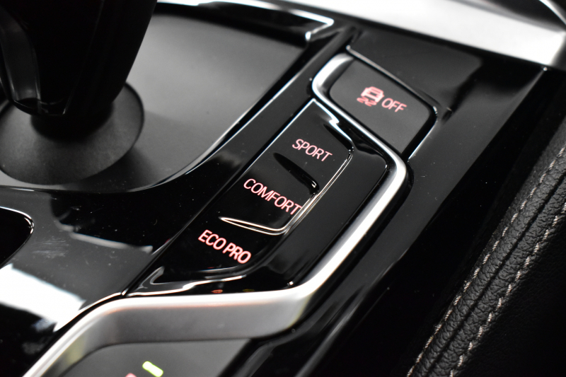 BMW 5シリーズ 523d Mｽﾎﾟｰﾂ ﾊｲﾗｲﾝP ｿﾌﾄｸﾛｰｽﾞﾄﾞｱ 全席ﾋｰﾀｰ付黒革 LEDﾍｯﾄﾞﾗｲﾄ 追従ACC HUD ｼﾞｪｽﾁｬｰｺﾝﾄﾛｰﾙ 車線変更&逸脱警告 衝突軽減B ﾀｯﾁﾊﾟﾈﾙ対応iﾄﾞﾗｲﾌﾞHDDﾅﾋﾞﾌﾙｾｸﾞ 3Dﾋﾞｭｰ Bｶﾒﾗ 液晶ﾒｰﾀｰﾊﾟﾈﾙ 電動ﾄﾗﾝｸ 19AW 2年保証