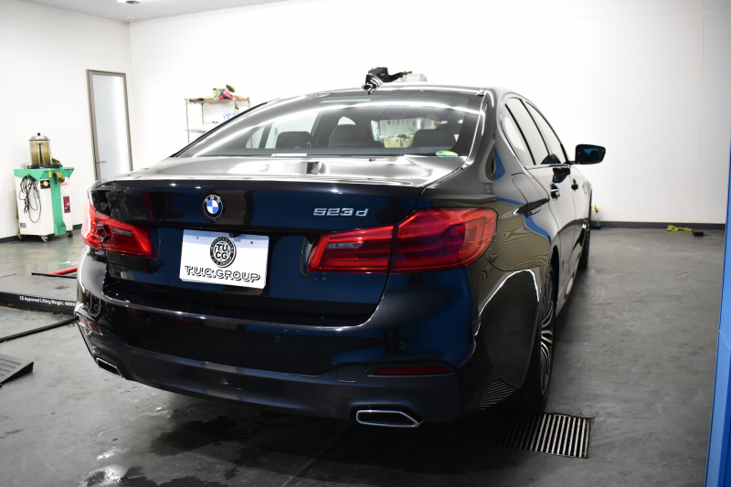 BMW 5シリーズ 523d Mｽﾎﾟｰﾂ ﾊｲﾗｲﾝP ｿﾌﾄｸﾛｰｽﾞﾄﾞｱ 全席ﾋｰﾀｰ付黒革 LEDﾍｯﾄﾞﾗｲﾄ 追従ACC HUD ｼﾞｪｽﾁｬｰｺﾝﾄﾛｰﾙ 車線変更&逸脱警告 衝突軽減B ﾀｯﾁﾊﾟﾈﾙ対応iﾄﾞﾗｲﾌﾞHDDﾅﾋﾞﾌﾙｾｸﾞ 3Dﾋﾞｭｰ Bｶﾒﾗ 液晶ﾒｰﾀｰﾊﾟﾈﾙ 電動ﾄﾗﾝｸ 19AW 2年保証