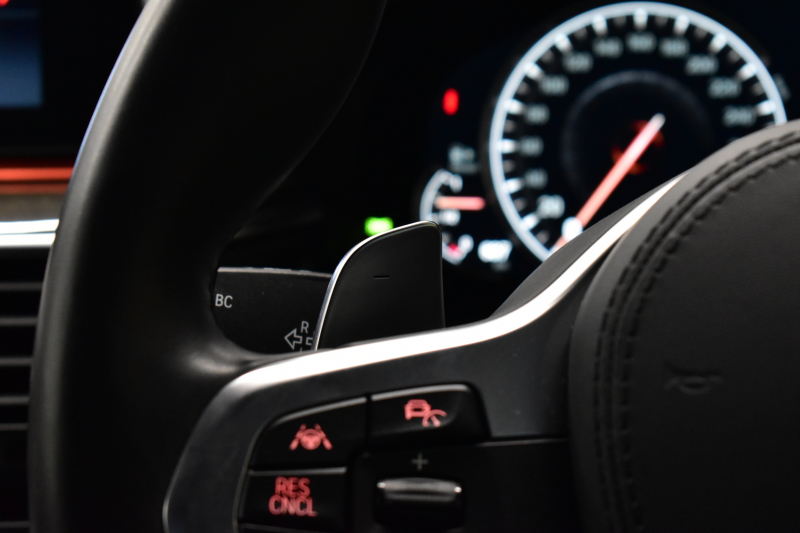 BMW 5シリーズ 523d Mｽﾎﾟｰﾂ ﾊｲﾗｲﾝP ｿﾌﾄｸﾛｰｽﾞﾄﾞｱ 全席ﾋｰﾀｰ付黒革 LEDﾍｯﾄﾞﾗｲﾄ 追従ACC HUD ｼﾞｪｽﾁｬｰｺﾝﾄﾛｰﾙ 車線変更&逸脱警告 衝突軽減B ﾀｯﾁﾊﾟﾈﾙ対応iﾄﾞﾗｲﾌﾞHDDﾅﾋﾞﾌﾙｾｸﾞ 3Dﾋﾞｭｰ Bｶﾒﾗ 液晶ﾒｰﾀｰﾊﾟﾈﾙ 電動ﾄﾗﾝｸ 19AW 2年保証