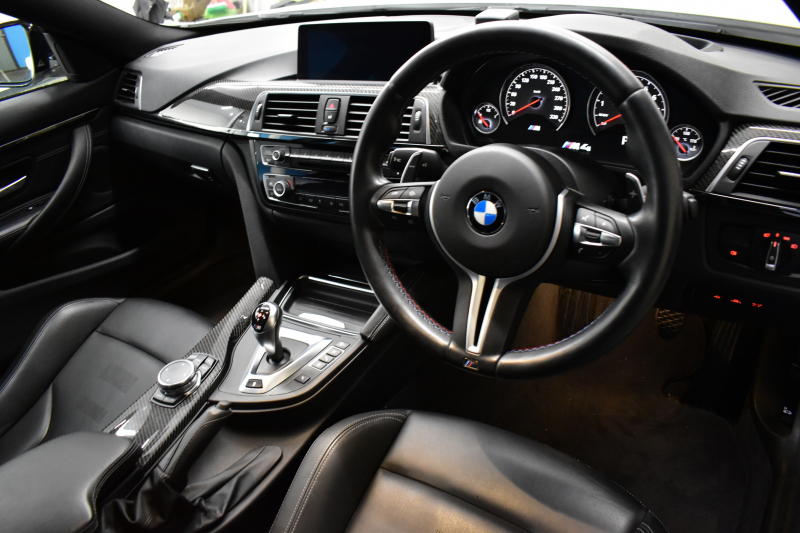 BMW Mシリーズ M4ｸｰﾍﾟ MDCT 7速DCT ｵﾌﾟｼｮﾝｱﾀﾞﾌﾟﾃｨﾌﾞMｻｽﾍﾟﾝｼｮﾝ LCW ﾋｰﾀｰ付黒革 HUD ｱﾀﾞﾌﾟﾃｨﾌﾞLEDﾍｯﾄﾞﾗｲﾄ ｵﾌﾟｼｮﾝ19AW 衝突軽減ﾌﾞﾚｰｷ 車線逸脱&歩行者警告  ﾀｯﾁﾊﾟｯﾄﾞHDDﾅﾋﾞﾌﾙｾｸﾞBｶﾒﾗ 3Dﾃﾞｻﾞｲﾝｶｰﾎﾞﾝﾄﾗﾝｸｽﾎﾟｲﾗｰ 2年保証