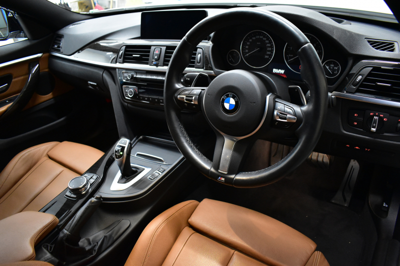 BMW 4シリーズ 420i ｸﾞﾗﾝｸｰﾍﾟ ｲﾝｽﾀｲﾙ 限定車 追従ACC HUD ｱﾀﾞﾌﾟﾃｨﾌﾞLEDﾍｯﾄﾞﾗｲﾄ&ﾃｰﾙ ﾋｰﾀｰ付茶革 19AW ｻﾃﾝｱﾙﾐﾓｰﾙ ｳｯﾄﾞｲﾝﾃﾘｱ ﾀｯﾁﾊﾟｯﾄﾞﾅﾋﾞBｶﾒﾗ LCW 衝突軽減B 電動Rｹﾞｰﾄ  ｺﾝﾌｫA 2年保証