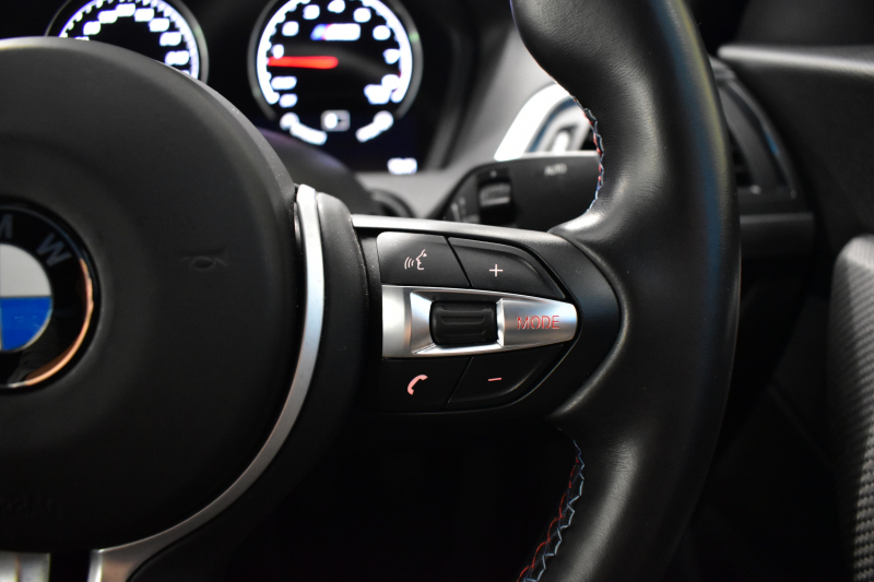 BMW Mシリーズ M2 ｺﾝﾍﾟﾃｨｼｮﾝ 6速MT LCI後期 ｺﾝﾍﾟﾃｨｼｮﾝ専用410馬力ｴﾝｼﾞﾝ ﾍｷｻｺﾞﾅﾙLEDﾍｯﾄﾞﾗｲﾄ&ﾃｰﾙ ﾋｰﾀｰ付黒革 ﾀｯﾁﾊﾟﾈﾙHDDﾅﾋﾞBｶﾒﾗ 専用19AW 車線逸脱&歩行者警告 衝突軽減ﾌﾞﾚｰｷ ｶｰﾎﾞﾝｲﾝﾃﾘｱ Mｼｰﾄﾍﾞﾙﾄ  2年保証