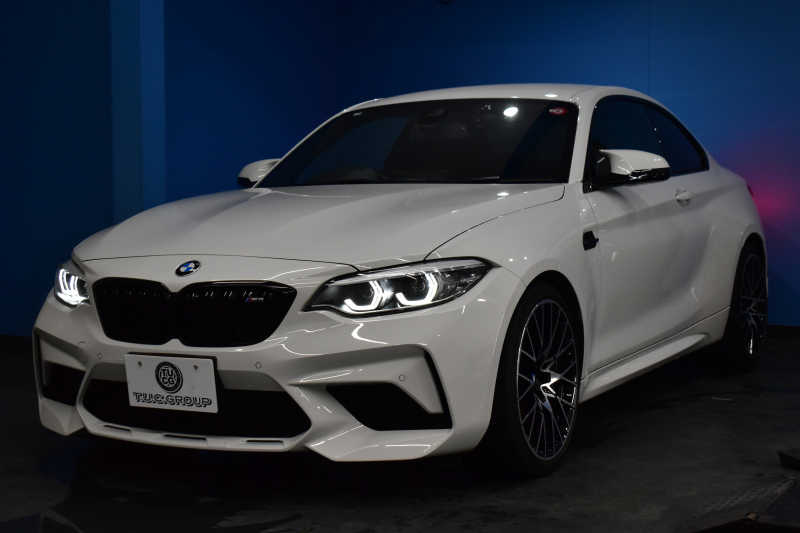 BMW Mシリーズ M2 ｺﾝﾍﾟﾃｨｼｮﾝ 6速MT LCI後期 ｺﾝﾍﾟﾃｨｼｮﾝ専用410馬力ｴﾝｼﾞﾝ ﾍｷｻｺﾞﾅﾙLEDﾍｯﾄﾞﾗｲﾄ&ﾃｰﾙ ﾋｰﾀｰ付黒革 ﾀｯﾁﾊﾟﾈﾙHDDﾅﾋﾞBｶﾒﾗ 専用19AW 車線逸脱&歩行者警告 衝突軽減ﾌﾞﾚｰｷ ｶｰﾎﾞﾝｲﾝﾃﾘｱ Mｼｰﾄﾍﾞﾙﾄ  2年保証