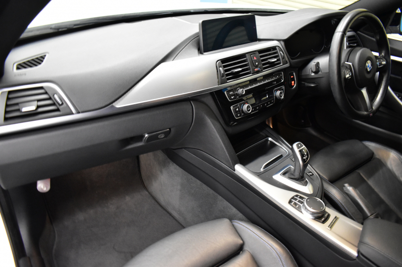 BMW 4シリーズ 420i ｸﾞﾗﾝｸｰﾍﾟ ｲﾝｽﾀｲﾙｽﾎﾟｰﾂ LCI後期 限定車 ﾌｧｽﾄﾄﾗｯｸP ACC ﾍｷｻｺﾞﾅﾙLEDﾍｯﾄﾞﾗｲﾄ&ﾃｰﾙ HUD ﾋｰﾀｰ付黒革 可変Mｻｽ Mﾌﾞﾚｰｷ 19AW 液晶ﾒｰﾀｰ LCW 衝突軽減B 車線逸脱&歩行者警告 電動Rｹﾞｰﾄ  ﾀｯﾁﾊﾟﾈﾙHDDﾅﾋﾞ ﾌﾙｾｸﾞBｶﾒﾗ 2年保証