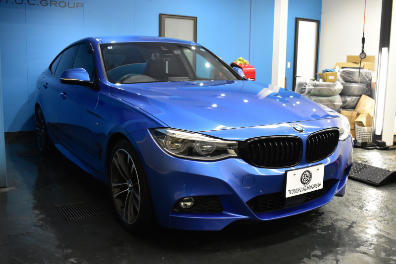 BMW 3シリーズ 320i ｸﾞﾗﾝﾂｰﾘｽﾓ Mｽﾎﾟｰﾂ LCI後期 LEDﾍｯﾄﾞﾗｲﾄ&ﾃｰﾙﾗｲﾄ ﾋｰﾀｰ付黒革 追従ACC 車線変更&逸脱&歩行者警告 衝突軽減ﾌﾞﾚｰｷ TOPﾋﾞｭｰ ｻｲﾄﾞｶﾒﾗ Bｶﾒﾗ 前後PDC 19AW 第5世代横ﾒﾆｭｰ表示型ﾀｯﾁﾊﾟｯﾄﾞ式iﾄﾞﾗｲﾌﾞHDDﾅﾋﾞ 電動Rｹﾞｰﾄ 2年保証