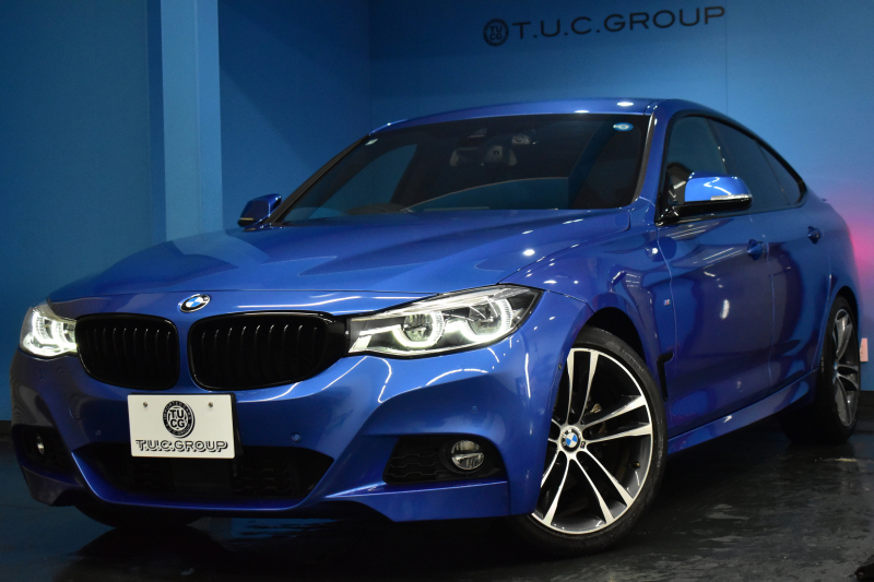 BMW 3シリーズ 320i ｸﾞﾗﾝﾂｰﾘｽﾓ Mｽﾎﾟｰﾂ LCI後期 LEDﾍｯﾄﾞﾗｲﾄ&ﾃｰﾙﾗｲﾄ ﾋｰﾀｰ付黒革 追従ACC 車線変更&逸脱&歩行者警告 衝突軽減ﾌﾞﾚｰｷ TOPﾋﾞｭｰ ｻｲﾄﾞｶﾒﾗ Bｶﾒﾗ 前後PDC 19AW 第5世代横ﾒﾆｭｰ表示型ﾀｯﾁﾊﾟｯﾄﾞ式iﾄﾞﾗｲﾌﾞHDDﾅﾋﾞ 電動Rｹﾞｰﾄ 2年保証