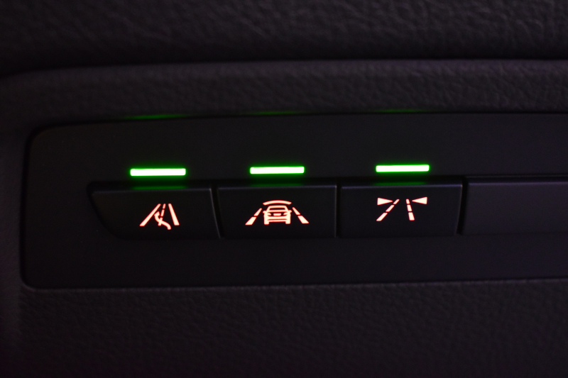 BMW 3シリーズ 320i ｸﾞﾗﾝﾂｰﾘｽﾓ Mｽﾎﾟｰﾂ LCI後期 LEDﾍｯﾄﾞﾗｲﾄ&ﾃｰﾙﾗｲﾄ ﾋｰﾀｰ付黒革 追従ACC 車線変更&逸脱&歩行者警告 衝突軽減ﾌﾞﾚｰｷ TOPﾋﾞｭｰ ｻｲﾄﾞｶﾒﾗ Bｶﾒﾗ 前後PDC 19AW 第5世代横ﾒﾆｭｰ表示型ﾀｯﾁﾊﾟｯﾄﾞ式iﾄﾞﾗｲﾌﾞHDDﾅﾋﾞ 電動Rｹﾞｰﾄ 2年保証