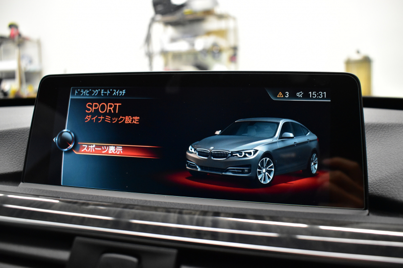 BMW 3シリーズ 320i ｸﾞﾗﾝﾂｰﾘｽﾓ Mｽﾎﾟｰﾂ LCI後期 LEDﾍｯﾄﾞﾗｲﾄ&ﾃｰﾙﾗｲﾄ ﾋｰﾀｰ付黒革 追従ACC 車線変更&逸脱&歩行者警告 衝突軽減ﾌﾞﾚｰｷ TOPﾋﾞｭｰ ｻｲﾄﾞｶﾒﾗ Bｶﾒﾗ 前後PDC 19AW 第5世代横ﾒﾆｭｰ表示型ﾀｯﾁﾊﾟｯﾄﾞ式iﾄﾞﾗｲﾌﾞHDDﾅﾋﾞ 電動Rｹﾞｰﾄ 2年保証