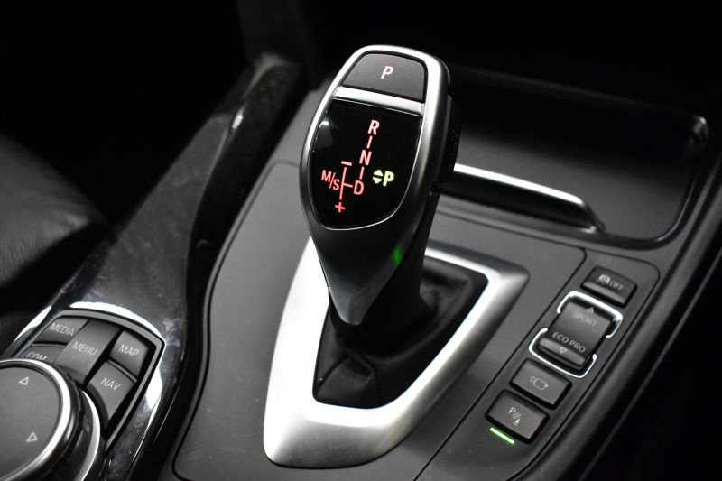 BMW 3シリーズ 320i ｸﾞﾗﾝﾂｰﾘｽﾓ Mｽﾎﾟｰﾂ LCI後期 LEDﾍｯﾄﾞﾗｲﾄ&ﾃｰﾙﾗｲﾄ ﾋｰﾀｰ付黒革 追従ACC 車線変更&逸脱&歩行者警告 衝突軽減ﾌﾞﾚｰｷ TOPﾋﾞｭｰ ｻｲﾄﾞｶﾒﾗ Bｶﾒﾗ 前後PDC 19AW 第5世代横ﾒﾆｭｰ表示型ﾀｯﾁﾊﾟｯﾄﾞ式iﾄﾞﾗｲﾌﾞHDDﾅﾋﾞ 電動Rｹﾞｰﾄ 2年保証