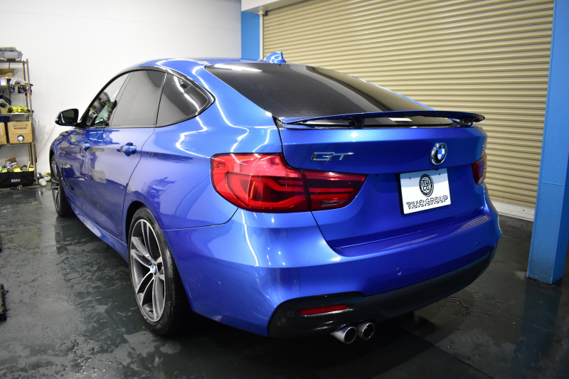 BMW 3シリーズ 320i ｸﾞﾗﾝﾂｰﾘｽﾓ Mｽﾎﾟｰﾂ LCI後期 LEDﾍｯﾄﾞﾗｲﾄ&ﾃｰﾙﾗｲﾄ ﾋｰﾀｰ付黒革 追従ACC 車線変更&逸脱&歩行者警告 衝突軽減ﾌﾞﾚｰｷ TOPﾋﾞｭｰ ｻｲﾄﾞｶﾒﾗ Bｶﾒﾗ 前後PDC 19AW 第5世代横ﾒﾆｭｰ表示型ﾀｯﾁﾊﾟｯﾄﾞ式iﾄﾞﾗｲﾌﾞHDDﾅﾋﾞ 電動Rｹﾞｰﾄ 2年保証