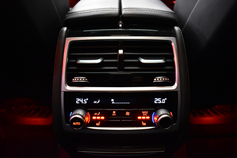 BMW 7シリーズ 740i Mｽﾎﾟｰﾂ LCI後期 3Dﾃﾞｻﾞｲﾝｴｱﾛ ｻﾝﾙｰﾌ BMWﾚｰｻﾞｰLED 全席ﾋｰﾀｰ&ﾍﾞﾝﾁﾚｰｼｮﾝ付黒革 ACC HUD ﾊｰﾏﾝｶｰﾄﾞﾝ BMWﾗｲﾌﾞｺｯｸﾋﾟｯﾄ ﾀｯﾁﾊﾟﾈﾙﾅﾋﾞ3Dﾋﾞｭｰ ﾌﾙｾｸﾞ 液晶ﾒｰﾀｰ 20AW 車線変更&車線逸脱&歩行者警告 衝突軽減ﾌﾞﾚｰｷ 2年保証