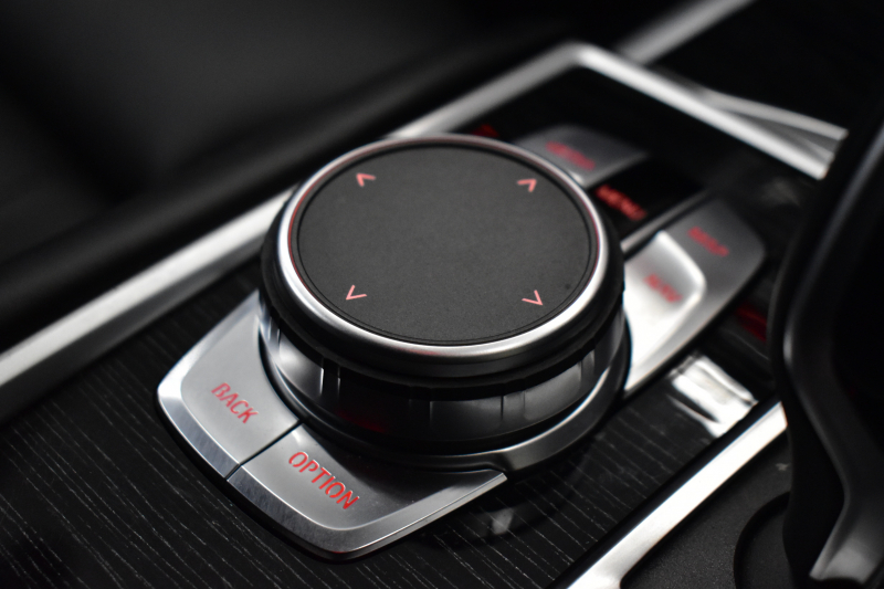 BMW 7シリーズ 740i Mｽﾎﾟｰﾂ LCI後期 3Dﾃﾞｻﾞｲﾝｴｱﾛ ｻﾝﾙｰﾌ BMWﾚｰｻﾞｰLED 全席ﾋｰﾀｰ&ﾍﾞﾝﾁﾚｰｼｮﾝ付黒革 ACC HUD ﾊｰﾏﾝｶｰﾄﾞﾝ BMWﾗｲﾌﾞｺｯｸﾋﾟｯﾄ ﾀｯﾁﾊﾟﾈﾙﾅﾋﾞ3Dﾋﾞｭｰ ﾌﾙｾｸﾞ 液晶ﾒｰﾀｰ 20AW 車線変更&車線逸脱&歩行者警告 衝突軽減ﾌﾞﾚｰｷ 2年保証