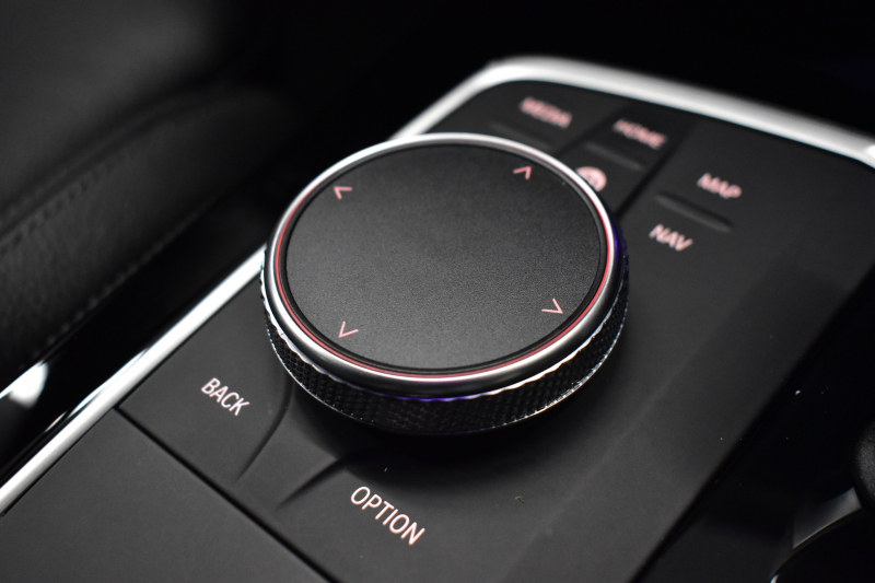 BMW 1シリーズ M135i xDrive 4WD ﾃﾞﾋﾞｭｰP ﾋｰﾀｰ付ﾌﾞﾗｯｸﾚｻﾞｰMｽﾎﾟｰﾂｼｰﾄ 可変ｻｽﾍﾟﾝｼｮﾝ H&Rｽﾎﾟｰﾂｽﾌﾟﾘﾝｸﾞ Mｼｰﾄﾍﾞﾙﾄ HiFiｽﾋﾟｰｶｰ Mｽﾎﾟｰﾂﾌﾞﾚｰｷ ACC BMWﾗｲﾌﾞｺｯｸﾋﾟｯﾄ ﾀｯﾁﾊﾟﾈﾙﾅﾋﾞ ｱｯﾌﾟﾙｶｰﾌﾟﾚｲ ﾍｷｻｺﾞﾅﾙLEDﾍｯﾄﾞﾗｲﾄ 2年保証