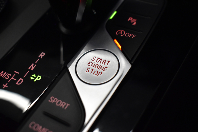 BMW 1シリーズ M135i xDrive 4WD ﾃﾞﾋﾞｭｰP ﾋｰﾀｰ付ﾌﾞﾗｯｸﾚｻﾞｰMｽﾎﾟｰﾂｼｰﾄ 可変ｻｽﾍﾟﾝｼｮﾝ H&Rｽﾎﾟｰﾂｽﾌﾟﾘﾝｸﾞ Mｼｰﾄﾍﾞﾙﾄ HiFiｽﾋﾟｰｶｰ Mｽﾎﾟｰﾂﾌﾞﾚｰｷ ACC BMWﾗｲﾌﾞｺｯｸﾋﾟｯﾄ ﾀｯﾁﾊﾟﾈﾙﾅﾋﾞ ｱｯﾌﾟﾙｶｰﾌﾟﾚｲ ﾍｷｻｺﾞﾅﾙLEDﾍｯﾄﾞﾗｲﾄ 2年保証