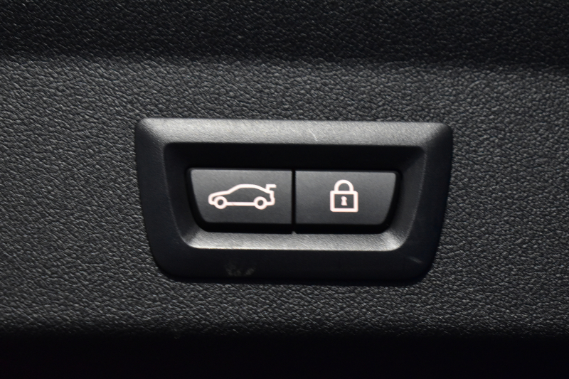 BMW 1シリーズ M135i xDrive 4WD ﾃﾞﾋﾞｭｰP ﾋｰﾀｰ付ﾌﾞﾗｯｸﾚｻﾞｰMｽﾎﾟｰﾂｼｰﾄ 可変ｻｽﾍﾟﾝｼｮﾝ H&Rｽﾎﾟｰﾂｽﾌﾟﾘﾝｸﾞ Mｼｰﾄﾍﾞﾙﾄ HiFiｽﾋﾟｰｶｰ Mｽﾎﾟｰﾂﾌﾞﾚｰｷ ACC BMWﾗｲﾌﾞｺｯｸﾋﾟｯﾄ ﾀｯﾁﾊﾟﾈﾙﾅﾋﾞ ｱｯﾌﾟﾙｶｰﾌﾟﾚｲ ﾍｷｻｺﾞﾅﾙLEDﾍｯﾄﾞﾗｲﾄ 2年保証