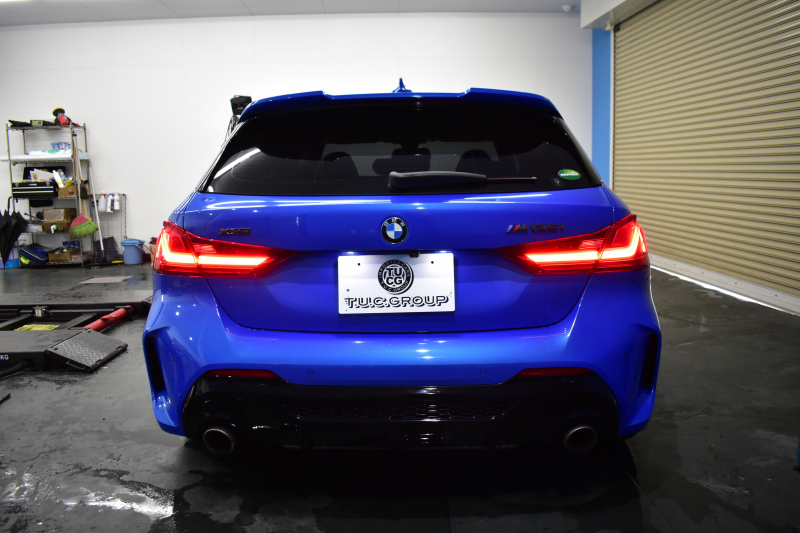 BMW 1シリーズ M135i xDrive 4WD ﾃﾞﾋﾞｭｰP ﾋｰﾀｰ付ﾌﾞﾗｯｸﾚｻﾞｰMｽﾎﾟｰﾂｼｰﾄ 可変ｻｽﾍﾟﾝｼｮﾝ H&Rｽﾎﾟｰﾂｽﾌﾟﾘﾝｸﾞ Mｼｰﾄﾍﾞﾙﾄ HiFiｽﾋﾟｰｶｰ Mｽﾎﾟｰﾂﾌﾞﾚｰｷ ACC BMWﾗｲﾌﾞｺｯｸﾋﾟｯﾄ ﾀｯﾁﾊﾟﾈﾙﾅﾋﾞ ｱｯﾌﾟﾙｶｰﾌﾟﾚｲ ﾍｷｻｺﾞﾅﾙLEDﾍｯﾄﾞﾗｲﾄ 2年保証