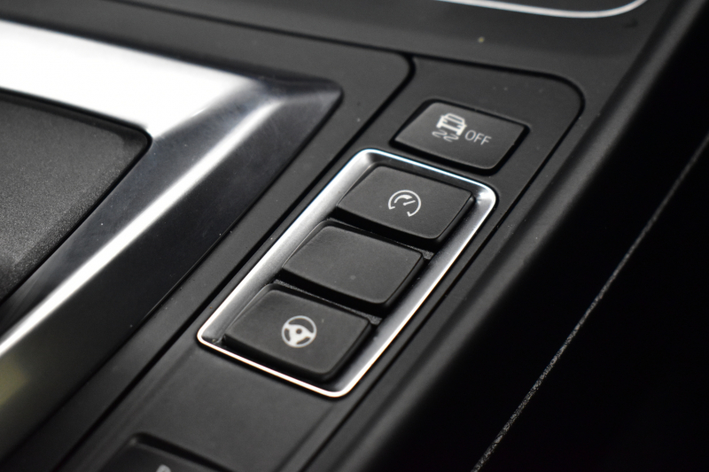 BMW Mシリーズ M2 ｺﾝﾍﾟﾃｨｼｮﾝ MDCT 7速DCT LCI後期 ﾍｷｻｺﾞﾅﾙLEDﾍｯﾄﾞﾗｲﾄ&ﾃｰﾙ ﾋｰﾀｰ付黒革 harman/kardon ﾀｯﾁﾊﾟﾈﾙHDDﾅﾋﾞBｶﾒﾗ 19AW 車線逸脱&歩行者警告 衝突軽減ﾌﾞﾚｰｷ ｶｰﾎﾞﾝｲﾝﾃﾘｱ Mｼｰﾄﾍﾞﾙﾄ  2年保証