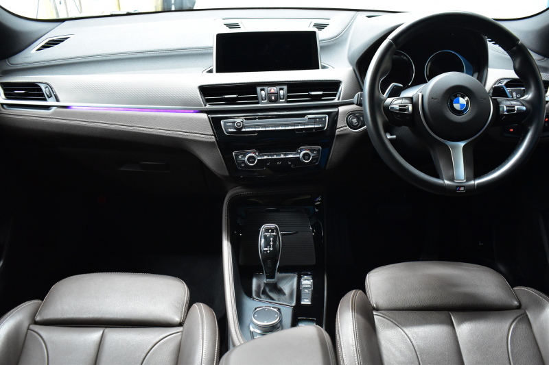 BMW X2 xDrive 20i MｽﾎﾟｰﾂX 4WD ｾﾚｸﾄ&ﾊｲﾗｲﾝ&ｱﾄﾞﾊﾞﾝｽﾄﾞｱｸﾃｨﾌﾞｾｰﾌﾃｨ‐&ｺﾝﾌｫｰﾄP ﾊﾟﾉﾗﾏSR ﾍｷｻｺﾞﾅﾙLEDﾍｯﾄﾞﾗｲﾄ 追従ACC HUD ﾋｰﾀｰ付電動茶革 HiFiｽﾋﾟｰｶｰ 衝突軽減ﾌﾞﾚｰｷ 19AW ﾀｯﾁﾊﾟﾈﾙﾅﾋﾞBｶﾒﾗ 前後PDC Pｱｼｽﾄ 電動Rｹﾞｰﾄ 2年保証