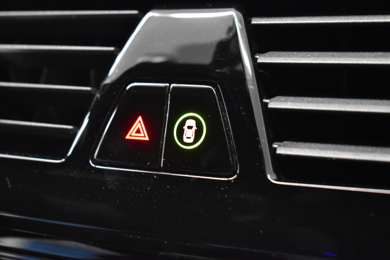 BMW 5シリーズ 523i Mｽﾎﾟｰﾂ G30型 ﾊｲﾗｲﾝP 全席ﾋｰﾀｰ付黒革 LEDﾍｯﾄﾞﾗｲﾄ 追従ACC 車線変更&逸脱警告 衝突軽減B ﾀｯﾁﾊﾟﾈﾙ対応iﾄﾞﾗｲﾌﾞHDDﾅﾋﾞﾌﾙｾｸﾞ 全周囲ｶﾒﾗ3Dﾋﾞｭｰ Bｶﾒﾗ 液晶ﾒｰﾀｰﾊﾟﾈﾙ 電動ﾄﾗﾝｸ 19AW 2年保証