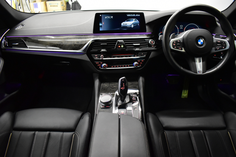 BMW 5シリーズ 523i Mｽﾎﾟｰﾂ G30型 ﾊｲﾗｲﾝP 全席ﾋｰﾀｰ付黒革 LEDﾍｯﾄﾞﾗｲﾄ 追従ACC 車線変更&逸脱警告 衝突軽減B ﾀｯﾁﾊﾟﾈﾙ対応iﾄﾞﾗｲﾌﾞHDDﾅﾋﾞﾌﾙｾｸﾞ 全周囲ｶﾒﾗ3Dﾋﾞｭｰ Bｶﾒﾗ 液晶ﾒｰﾀｰﾊﾟﾈﾙ 電動ﾄﾗﾝｸ 19AW 2年保証