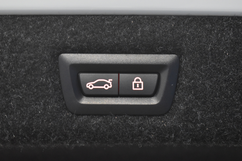 BMW 5シリーズ 523i Mｽﾎﾟｰﾂ G30型 ﾊｲﾗｲﾝP 全席ﾋｰﾀｰ付黒革 LEDﾍｯﾄﾞﾗｲﾄ 追従ACC 車線変更&逸脱警告 衝突軽減B ﾀｯﾁﾊﾟﾈﾙ対応iﾄﾞﾗｲﾌﾞHDDﾅﾋﾞﾌﾙｾｸﾞ 全周囲ｶﾒﾗ3Dﾋﾞｭｰ Bｶﾒﾗ 液晶ﾒｰﾀｰﾊﾟﾈﾙ 電動ﾄﾗﾝｸ 19AW 2年保証