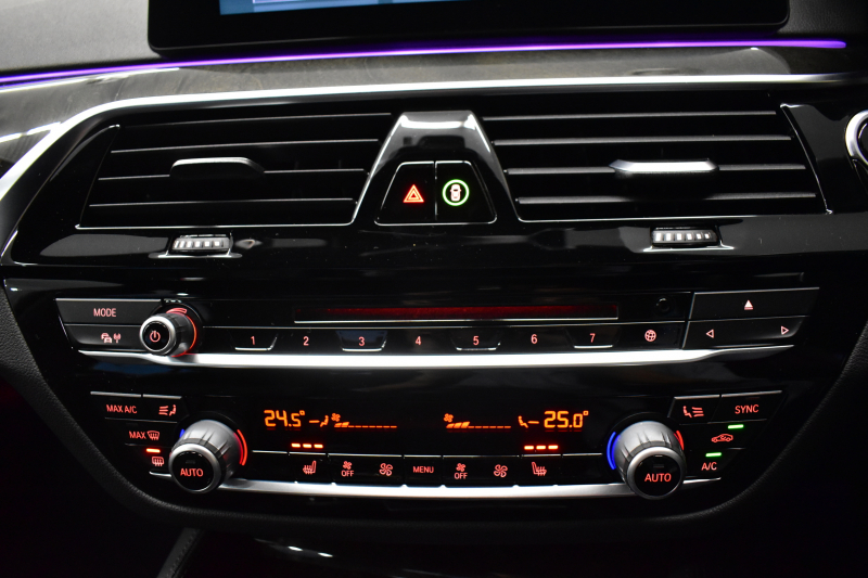 BMW 5シリーズ 523i Mｽﾎﾟｰﾂ G30型 ﾊｲﾗｲﾝP 全席ﾋｰﾀｰ付黒革 LEDﾍｯﾄﾞﾗｲﾄ 追従ACC 車線変更&逸脱警告 衝突軽減B ﾀｯﾁﾊﾟﾈﾙ対応iﾄﾞﾗｲﾌﾞHDDﾅﾋﾞﾌﾙｾｸﾞ 全周囲ｶﾒﾗ3Dﾋﾞｭｰ Bｶﾒﾗ 液晶ﾒｰﾀｰﾊﾟﾈﾙ 電動ﾄﾗﾝｸ 19AW 2年保証