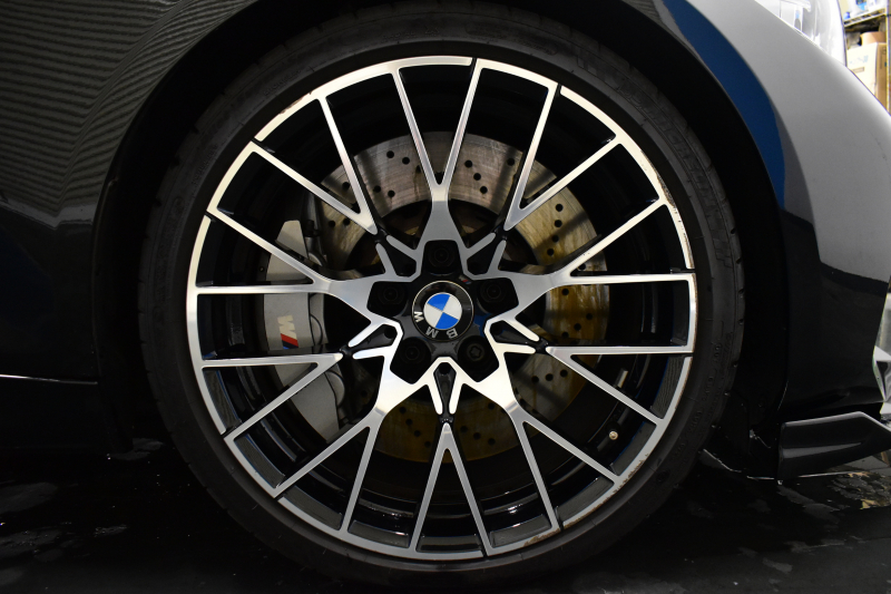 BMW Mシリーズ M2 ｺﾝﾍﾟﾃｨｼｮﾝ MDCT 7速DCT LCI後期 ｺﾝﾍﾟﾃｨｼｮﾝ専用410馬力ｴﾝｼﾞﾝ ﾍｷｻｺﾞﾅﾙLEDﾍｯﾄﾞﾗｲﾄ&ﾃｰﾙ ﾋｰﾀｰ付黒革 ﾀｯﾁﾊﾟﾈﾙHDDﾅﾋﾞBｶﾒﾗ 専用19AW 車線逸脱&歩行者警告 衝突軽減ﾌﾞﾚｰｷ ｶｰﾎﾞﾝｲﾝﾃﾘｱ Mｼｰﾄﾍﾞﾙﾄ 2年保証