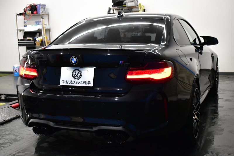 BMW Mシリーズ M2 ｺﾝﾍﾟﾃｨｼｮﾝ MDCT 7速DCT LCI後期 ｺﾝﾍﾟﾃｨｼｮﾝ専用410馬力ｴﾝｼﾞﾝ ﾍｷｻｺﾞﾅﾙLEDﾍｯﾄﾞﾗｲﾄ&ﾃｰﾙ ﾋｰﾀｰ付黒革 ﾀｯﾁﾊﾟﾈﾙHDDﾅﾋﾞBｶﾒﾗ 専用19AW 車線逸脱&歩行者警告 衝突軽減ﾌﾞﾚｰｷ ｶｰﾎﾞﾝｲﾝﾃﾘｱ Mｼｰﾄﾍﾞﾙﾄ 2年保証