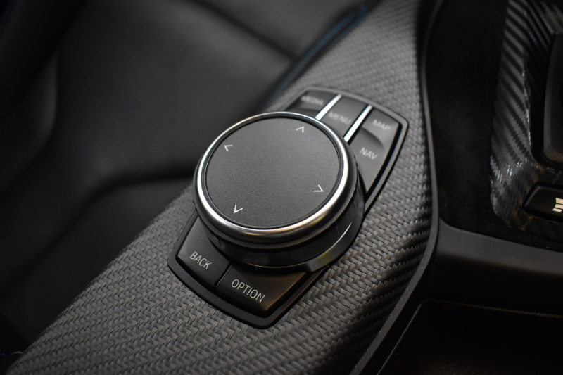 BMW Mシリーズ M2 ｺﾝﾍﾟﾃｨｼｮﾝ MDCT 7速DCT LCI後期 ｺﾝﾍﾟﾃｨｼｮﾝ専用410馬力ｴﾝｼﾞﾝ ﾍｷｻｺﾞﾅﾙLEDﾍｯﾄﾞﾗｲﾄ&ﾃｰﾙ ﾋｰﾀｰ付黒革 ﾀｯﾁﾊﾟﾈﾙHDDﾅﾋﾞBｶﾒﾗ 専用19AW 車線逸脱&歩行者警告 衝突軽減ﾌﾞﾚｰｷ ｶｰﾎﾞﾝｲﾝﾃﾘｱ Mｼｰﾄﾍﾞﾙﾄ 2年保証