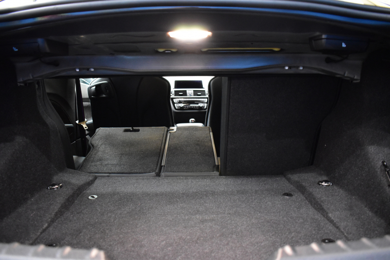 BMW Mシリーズ M2 ｺﾝﾍﾟﾃｨｼｮﾝ MDCT 7速DCT LCI後期 ｺﾝﾍﾟﾃｨｼｮﾝ専用410馬力ｴﾝｼﾞﾝ ﾍｷｻｺﾞﾅﾙLEDﾍｯﾄﾞﾗｲﾄ&ﾃｰﾙ ﾋｰﾀｰ付黒革 ﾀｯﾁﾊﾟﾈﾙHDDﾅﾋﾞBｶﾒﾗ 専用19AW 車線逸脱&歩行者警告 衝突軽減ﾌﾞﾚｰｷ ｶｰﾎﾞﾝｲﾝﾃﾘｱ Mｼｰﾄﾍﾞﾙﾄ 2年保証