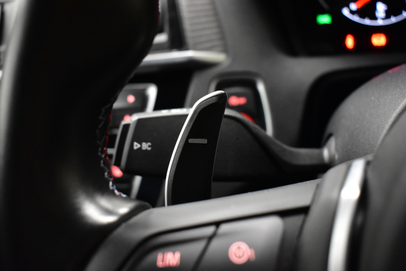 BMW Mシリーズ M2 ｺﾝﾍﾟﾃｨｼｮﾝ MDCT 7速DCT LCI後期 ｺﾝﾍﾟﾃｨｼｮﾝ専用410馬力ｴﾝｼﾞﾝ ﾍｷｻｺﾞﾅﾙLEDﾍｯﾄﾞﾗｲﾄ&ﾃｰﾙ ﾋｰﾀｰ付黒革 ﾀｯﾁﾊﾟﾈﾙHDDﾅﾋﾞBｶﾒﾗ 専用19AW 車線逸脱&歩行者警告 衝突軽減ﾌﾞﾚｰｷ ｶｰﾎﾞﾝｲﾝﾃﾘｱ Mｼｰﾄﾍﾞﾙﾄ 2年保証