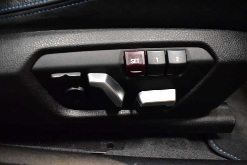 BMW Mシリーズ M2 ｺﾝﾍﾟﾃｨｼｮﾝ MDCT 7速DCT LCI後期 ｺﾝﾍﾟﾃｨｼｮﾝ専用410馬力ｴﾝｼﾞﾝ ﾍｷｻｺﾞﾅﾙLEDﾍｯﾄﾞﾗｲﾄ&ﾃｰﾙ ﾋｰﾀｰ付黒革 ﾀｯﾁﾊﾟﾈﾙHDDﾅﾋﾞBｶﾒﾗ 専用19AW 車線逸脱&歩行者警告 衝突軽減ﾌﾞﾚｰｷ ｶｰﾎﾞﾝｲﾝﾃﾘｱ Mｼｰﾄﾍﾞﾙﾄ 2年保証