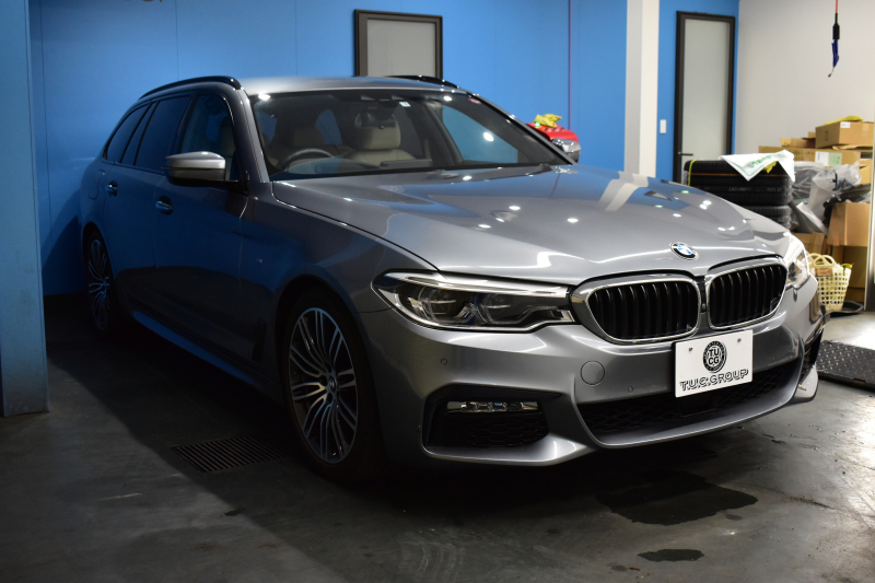 BMW 5シリーズ 523i ﾂｰﾘﾝｸﾞ Mｽﾎﾟｰﾂ ﾊｲﾗｲﾝP 1ｵｰﾅｰ 全席ﾋｰﾀｰ付ﾍﾞｰｼﾞｭ革 LEDﾍｯﾄﾞﾗｲﾄ  追従ACC HUD 液晶ﾒｰﾀｰ ﾀｯﾁﾊﾟﾈﾙHDDﾅﾋﾞ 全周囲ｶﾒﾗ3Dﾋﾞｭｰ Pｱｼｽﾄ 車線変更&逸脱&歩行者警告 19AW 2年保証