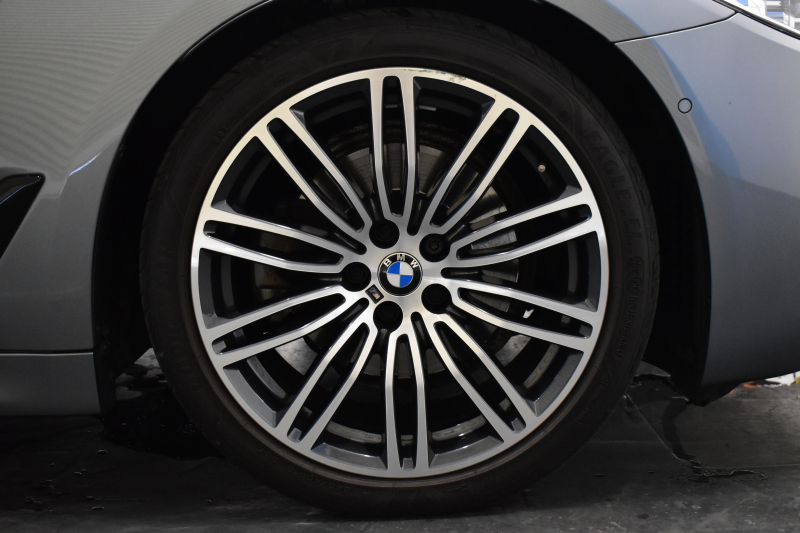 BMW 5シリーズ 523i ﾂｰﾘﾝｸﾞ Mｽﾎﾟｰﾂ ﾊｲﾗｲﾝP 1ｵｰﾅｰ 全席ﾋｰﾀｰ付ﾍﾞｰｼﾞｭ革 LEDﾍｯﾄﾞﾗｲﾄ  追従ACC HUD 液晶ﾒｰﾀｰ ﾀｯﾁﾊﾟﾈﾙHDDﾅﾋﾞ 全周囲ｶﾒﾗ3Dﾋﾞｭｰ Pｱｼｽﾄ 車線変更&逸脱&歩行者警告 19AW 2年保証