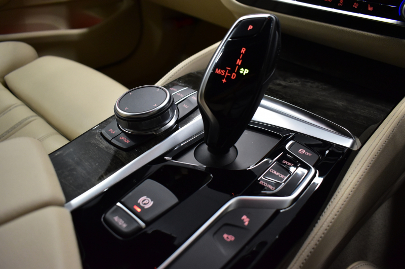 BMW 5シリーズ 523i ﾂｰﾘﾝｸﾞ Mｽﾎﾟｰﾂ ﾊｲﾗｲﾝP 1ｵｰﾅｰ 全席ﾋｰﾀｰ付ﾍﾞｰｼﾞｭ革 LEDﾍｯﾄﾞﾗｲﾄ  追従ACC HUD 液晶ﾒｰﾀｰ ﾀｯﾁﾊﾟﾈﾙHDDﾅﾋﾞ 全周囲ｶﾒﾗ3Dﾋﾞｭｰ Pｱｼｽﾄ 車線変更&逸脱&歩行者警告 19AW 2年保証