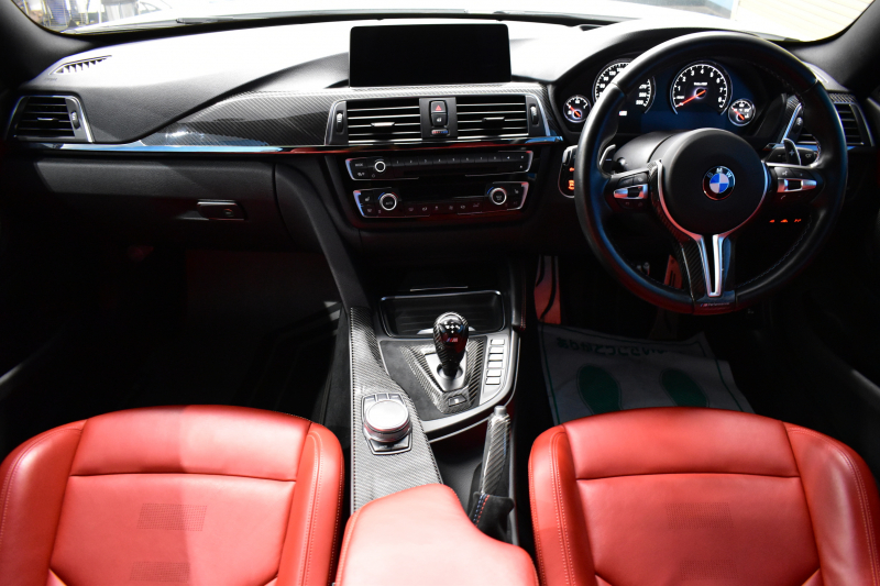 BMW Mシリーズ M4ｸｰﾍﾟ MDCT 7速DCT OPｱﾀﾞﾌﾟﾃｨﾌﾞMｻｽﾍﾟﾝｼｮﾝ harman/kardon ﾋｰﾀｰ付赤革 HUD ｱﾀﾞﾌﾟﾃｨﾌﾞLEDﾍｯﾄﾞﾗｲﾄ 19AW 衝突軽減ﾌﾞﾚｰｷ 車線逸脱&歩行者警告  ﾀｯﾁﾊﾟｯﾄﾞHDDﾅﾋﾞﾌﾙｾｸﾞBｶﾒﾗ 前後PDC 2年保証