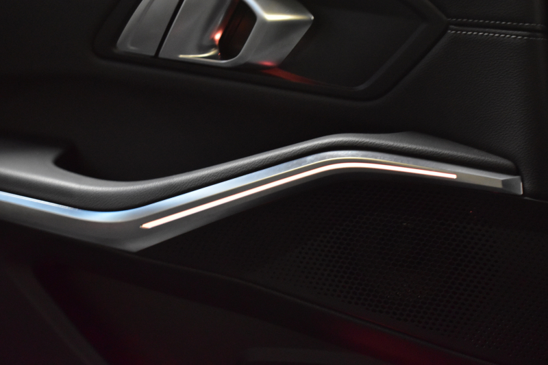 BMW 3シリーズ 330i Mｽﾎﾟｰﾂ 高出力 ﾊｲﾗｲﾝ＆ｺﾝﾌｫｰﾄP ﾋｰﾀｰ付黒革 追従ACC Mｽﾎﾟｰﾂﾌﾞﾚｰｷ 全周囲ｶﾒﾗ3Dﾋﾞｭｰ LEDﾍｯﾄﾞﾗｲﾄ ﾀｯﾁﾊﾟﾈﾙﾅﾋﾞ ｱｯﾌﾟﾙｶｰﾌﾟﾚｲ ﾜｲﾔﾚｽ充電 ｳｯﾄﾞｲﾝﾃﾘｱ 電動ﾄﾗﾝｸ 18AW 2年保証