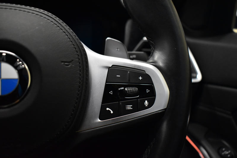 BMW 3シリーズ 330i Mｽﾎﾟｰﾂ 高出力 ﾊｲﾗｲﾝ＆ｺﾝﾌｫｰﾄP ﾋｰﾀｰ付黒革 追従ACC Mｽﾎﾟｰﾂﾌﾞﾚｰｷ 全周囲ｶﾒﾗ3Dﾋﾞｭｰ LEDﾍｯﾄﾞﾗｲﾄ ﾀｯﾁﾊﾟﾈﾙﾅﾋﾞ ｱｯﾌﾟﾙｶｰﾌﾟﾚｲ ﾜｲﾔﾚｽ充電 ｳｯﾄﾞｲﾝﾃﾘｱ 電動ﾄﾗﾝｸ 18AW 2年保証